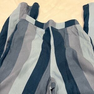 Size Medium - multi blue stripe wide leg linen blend